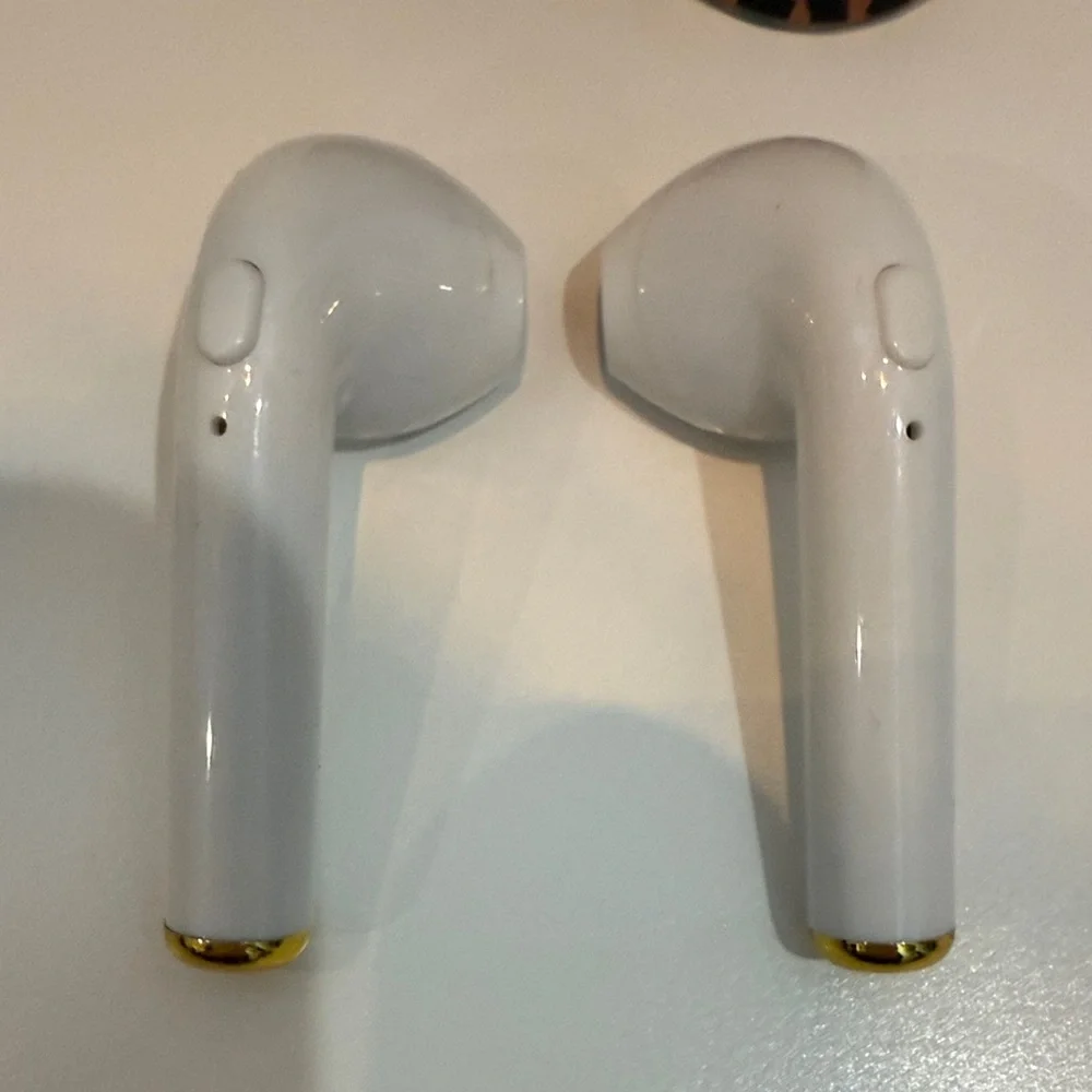Leopard Print Wireless Earbuds with Case